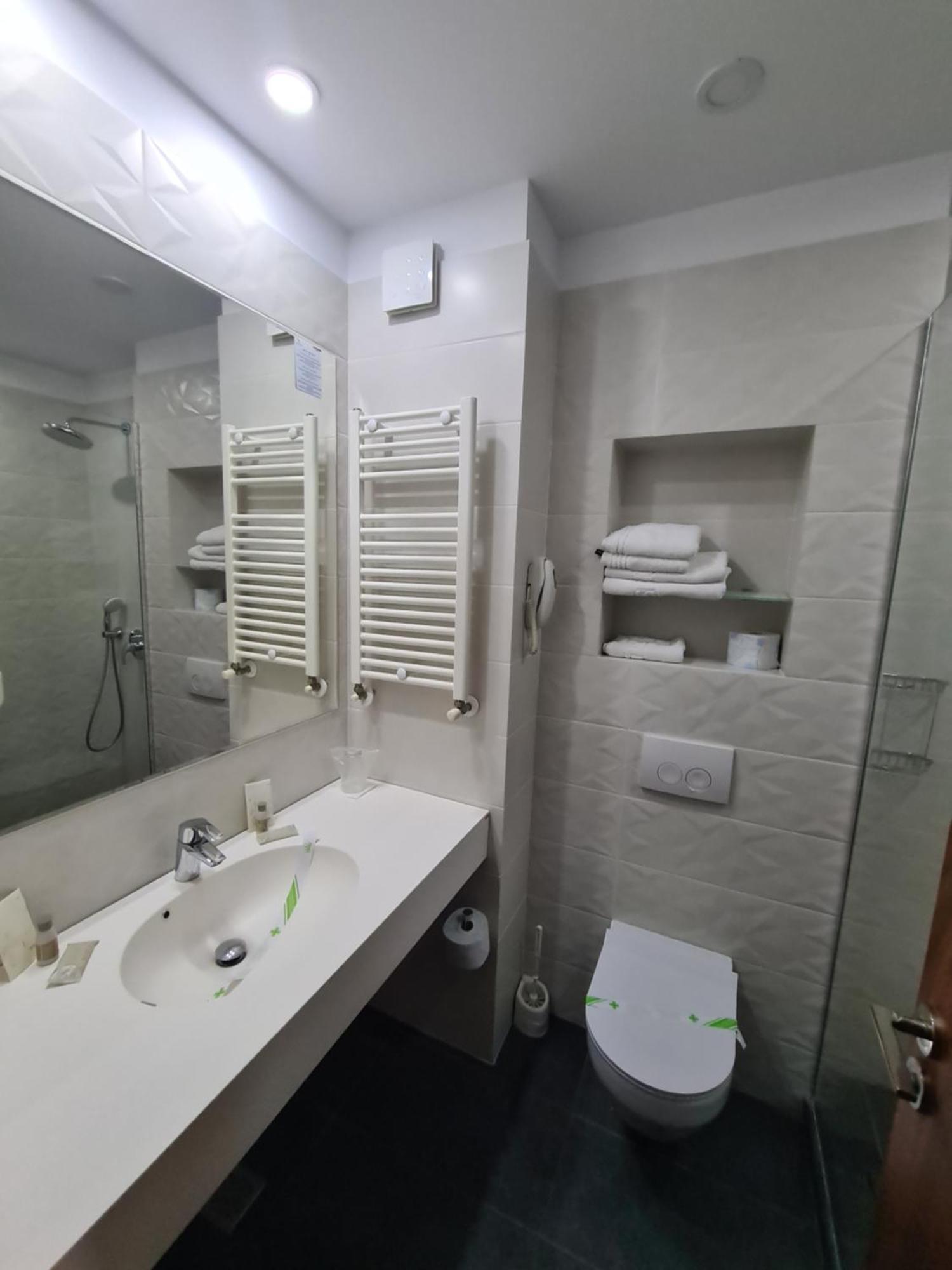 Hotel Comandor Мамая Екстериор снимка