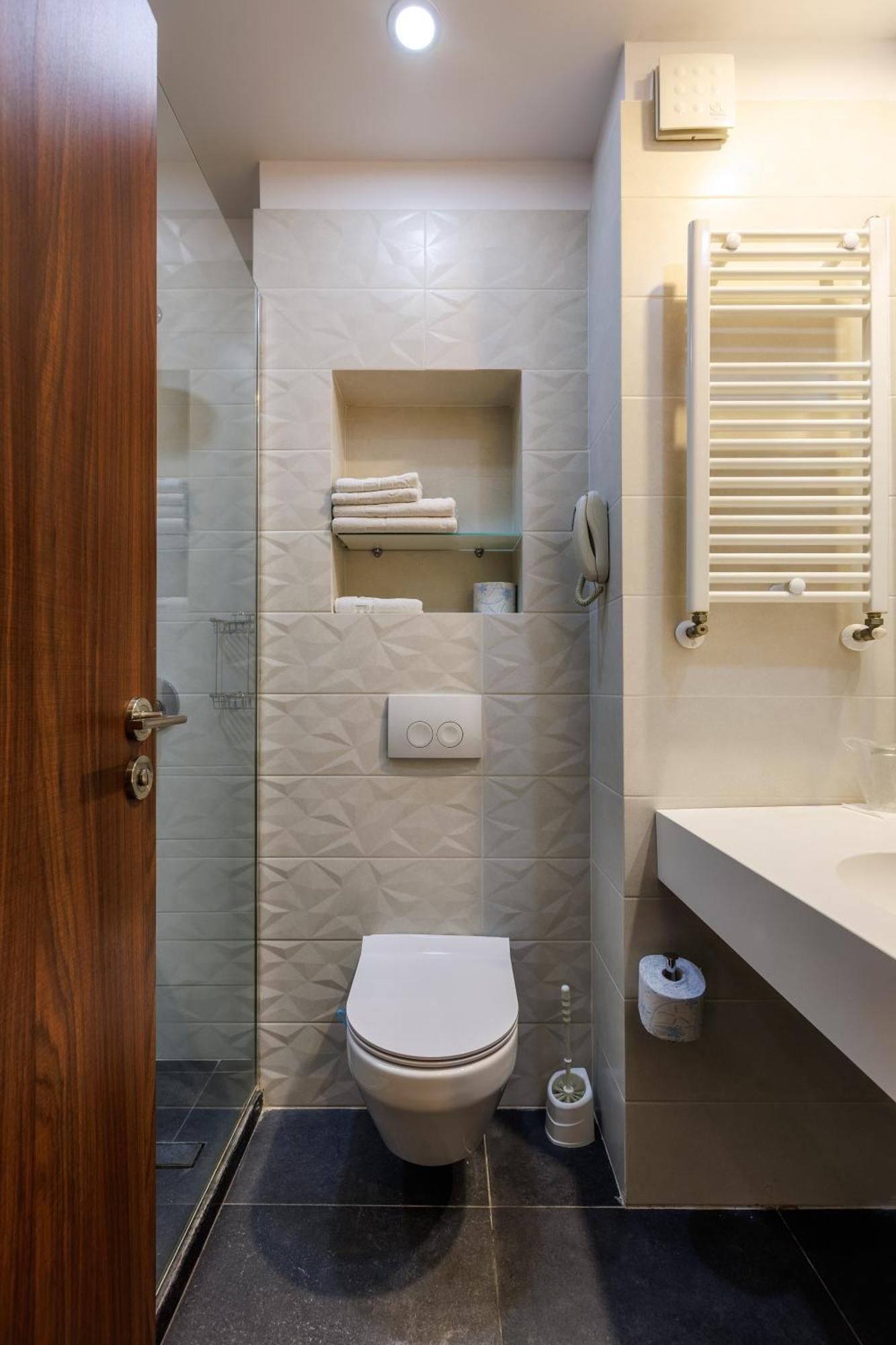 Hotel Comandor Мамая Екстериор снимка
